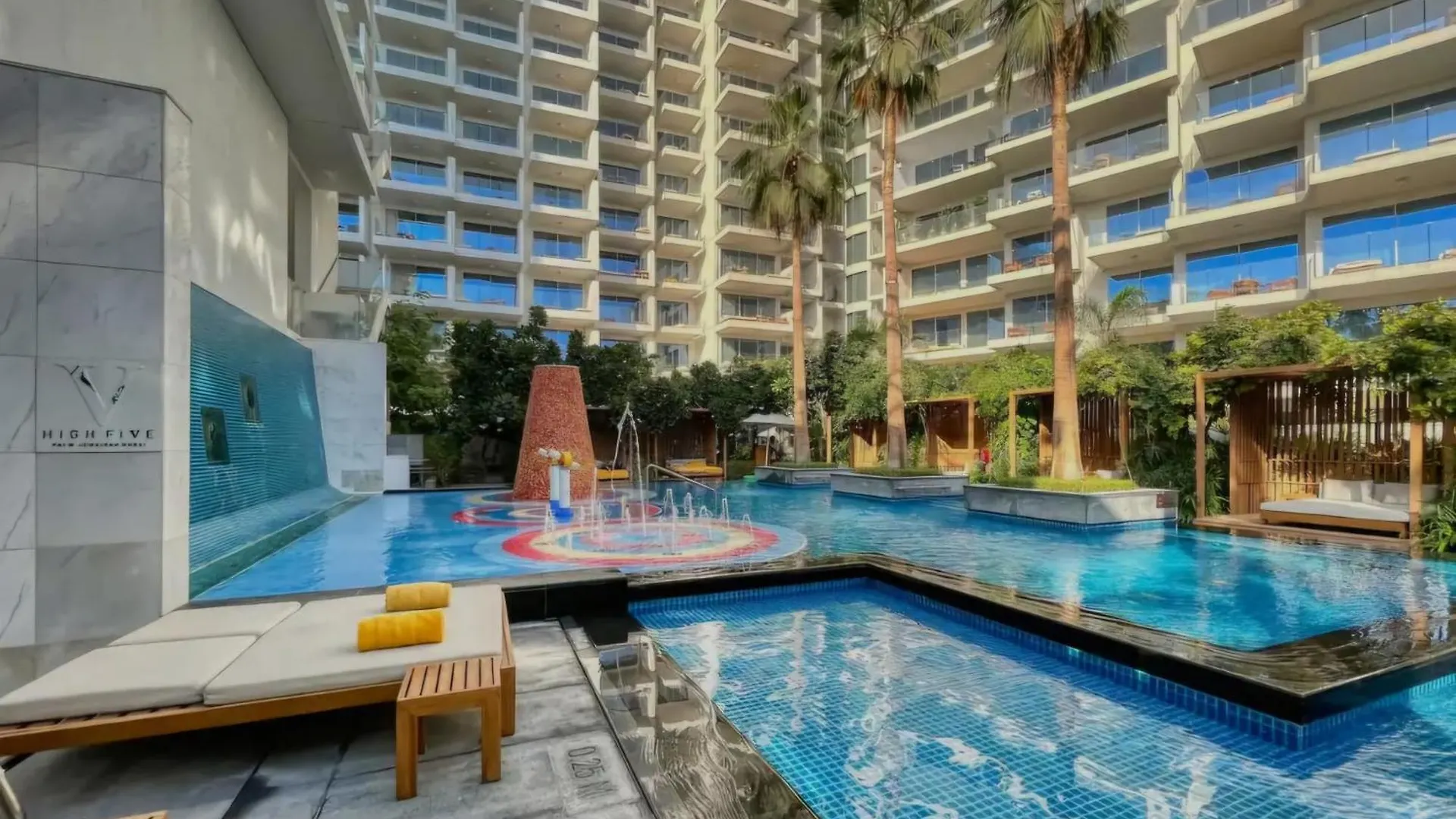 Palm Haven Luxe 3 Bed Townhouse With Private Pool Villa Dubai 0*,