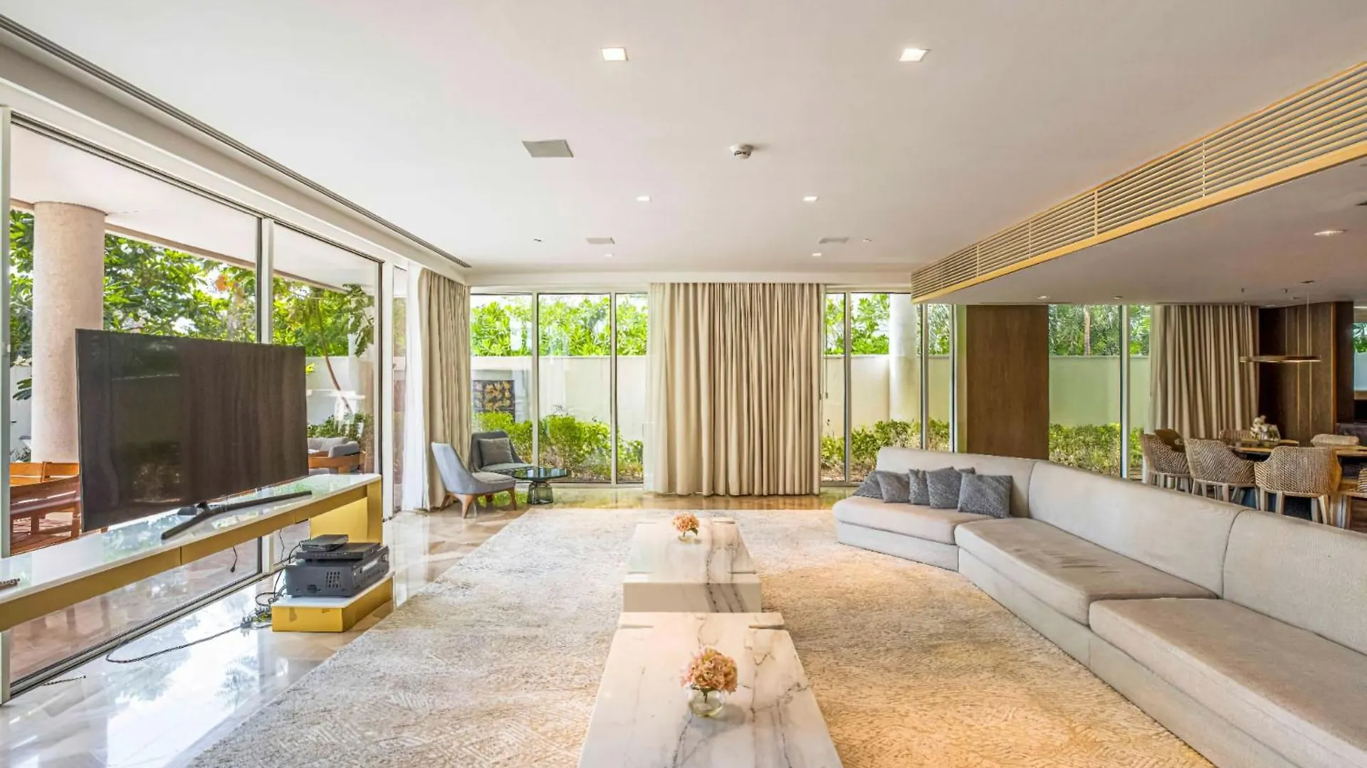 Palm Haven Luxe 3 Bed Townhouse With Private Pool Villa Dubai