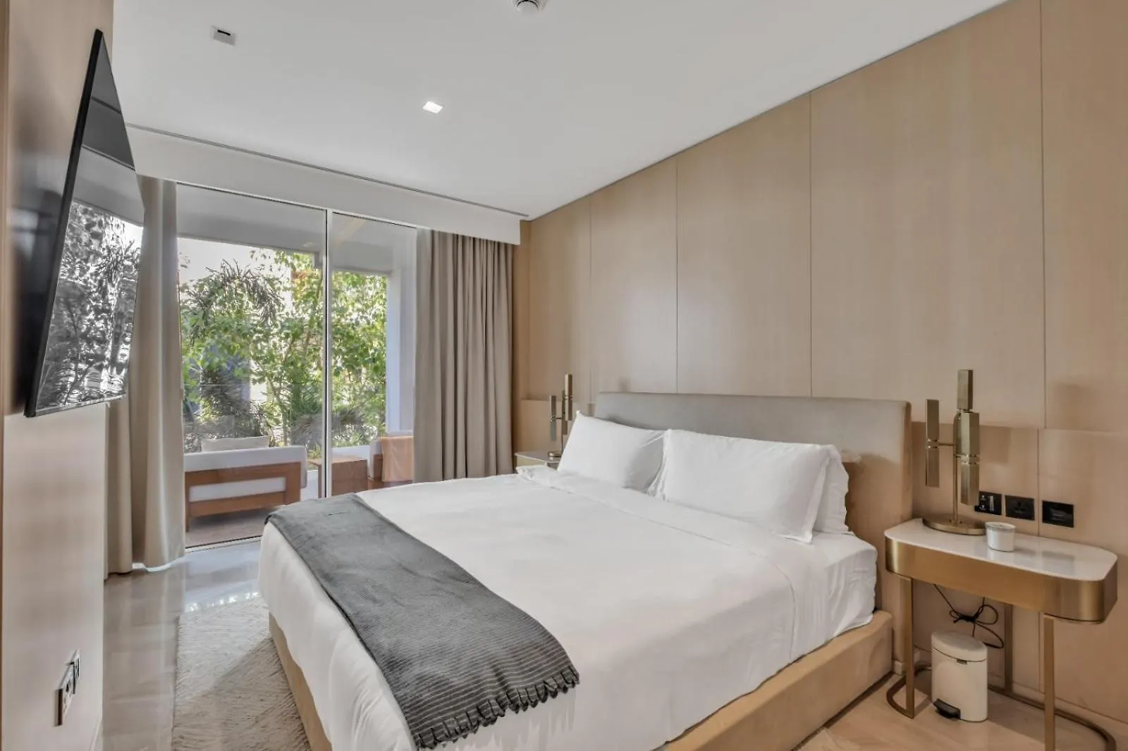 Palm Haven Luxe 3 Bed Townhouse With Private Pool Villa Dubai