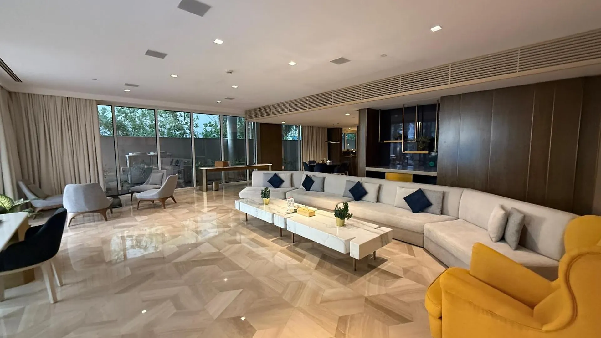 Palm Haven Luxe 3 Bed Townhouse With Private Pool Villa Dubai Holiday home